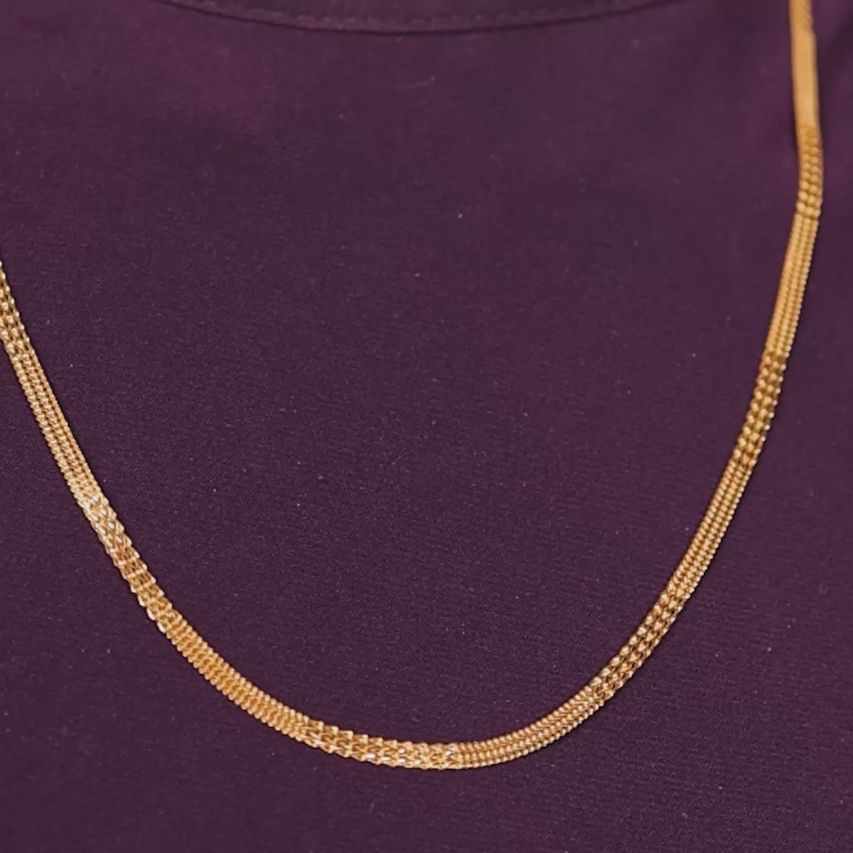 GOLDEN LINE